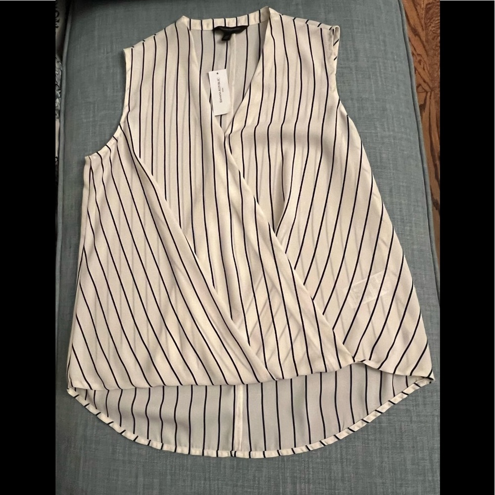 NWT Banana Republic Cream & Navy Stripe Sleeveless Shirt - SZ XS 🔹